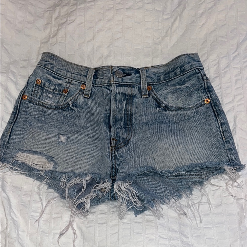 Original Signature by Levi Strauss Blue 501 Jean Shorts Distressed Style